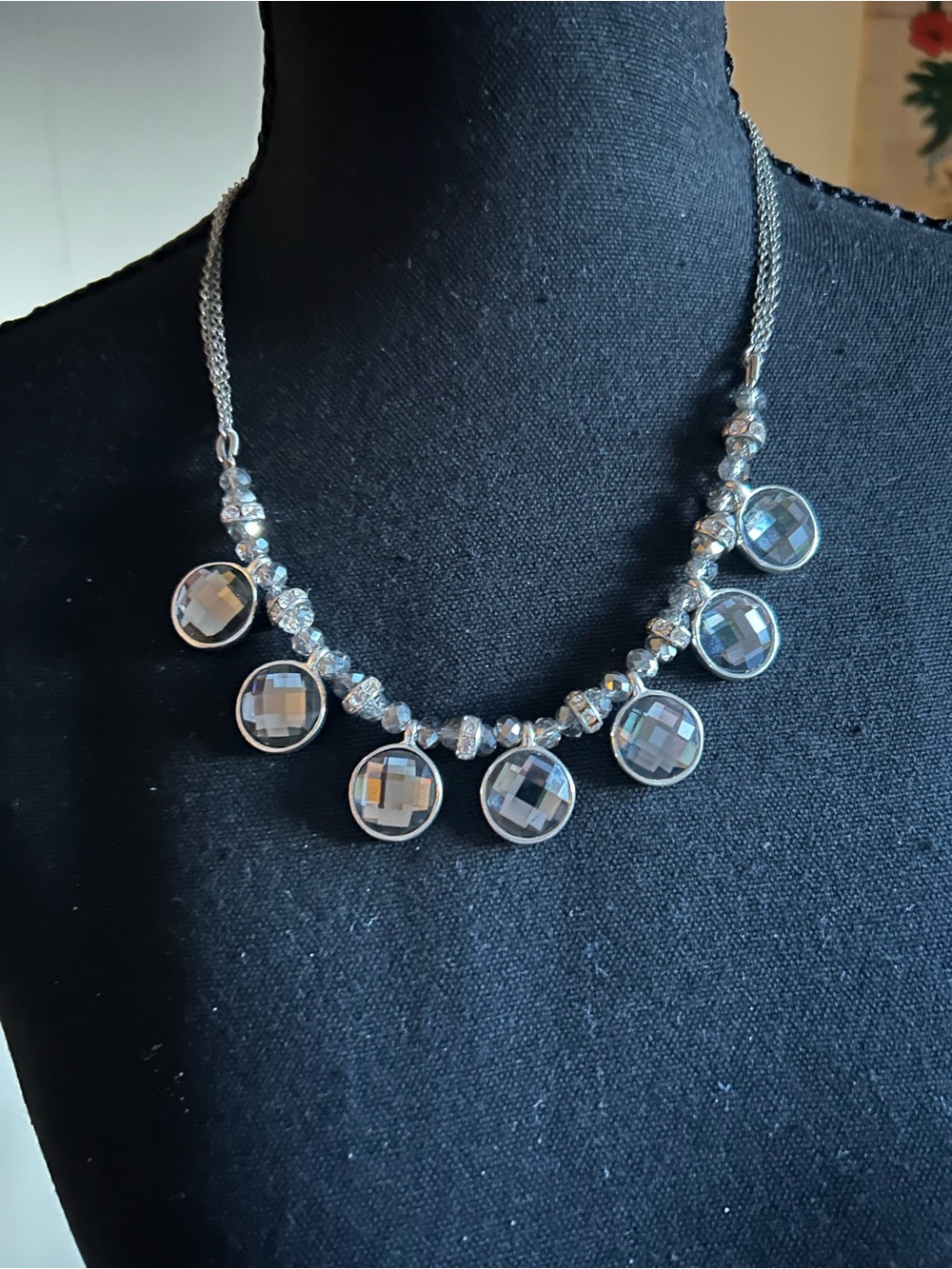 Reversible Statement Necklace - Women Jewelry - Picture 2 of 3